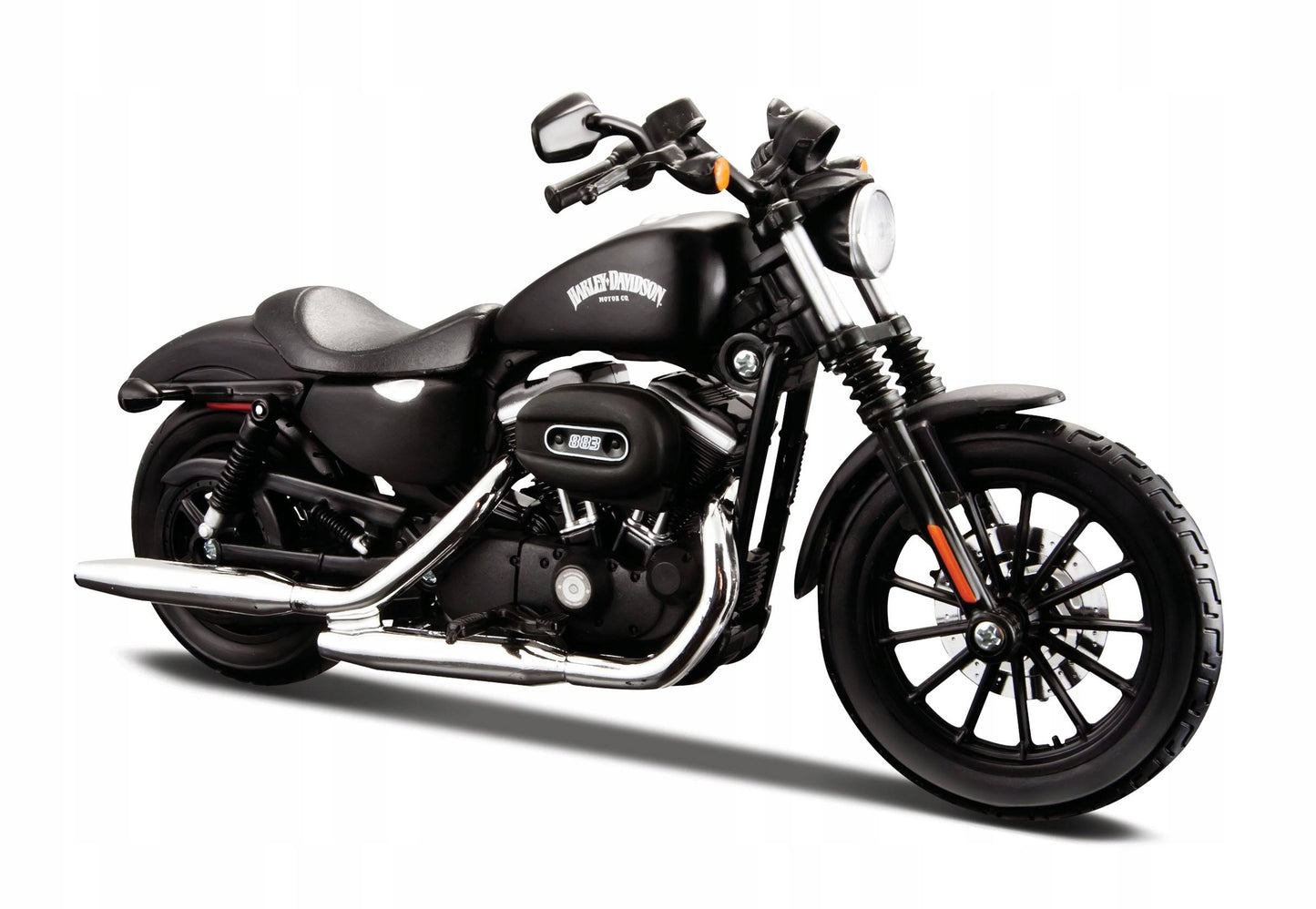 2014 Harley Davidson Sportster Iron 883 1/12 Diecast Motorcycle Model by Maisto